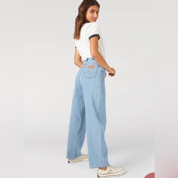 Wrangler Denim - NWT | Wrangler Barrel Jeans | High Waisted